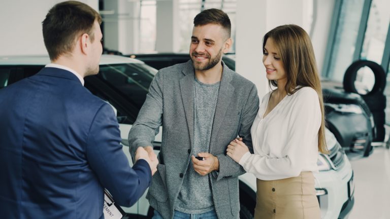 Como financiar um carro: guia completo para não pagar caro demais